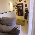 Alugo Casa